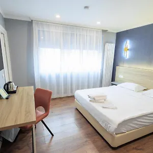 The Embassy Nord Hotel Boekarest